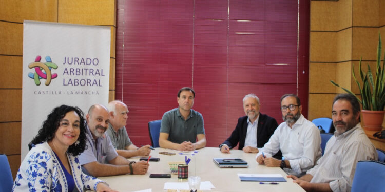 El convenio agroalimentario de Cuenca fija las condiciones de 4.000 trabajadores hasta 2028 El convenio agroalimentario de Cuenca fija las condiciones de 4.000 trabajadores hasta 2028