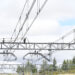 Adif energiza la catenaria para continuar con las obras de la Autopista Ferroviaria en la línea convencional Madrid-Zaragoza Adif energiza la catenaria para continuar con las obras de la Autopista Ferroviaria en la línea convencional Madrid-Zaragoza