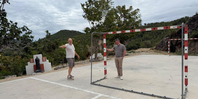 Arguisuelas y Narboneta modernizan sus espacios deportivos con el plan provincial de la Diputación de Cuenca Arguisuelas y Narboneta modernizan sus espacios deportivos con el plan provincial de la Diputación de Cuenca