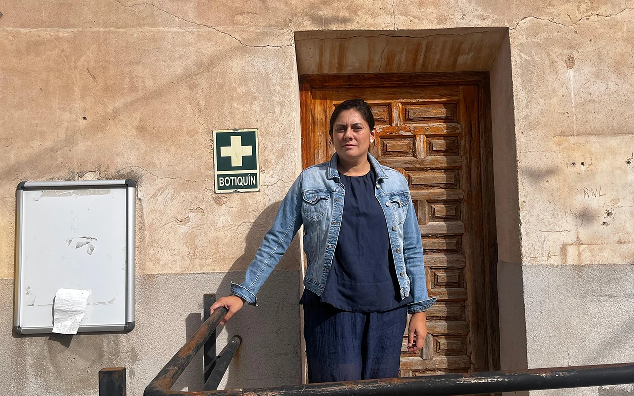 Bea Jiménez denuncia que los vecinos de Mohorte llevan «más de 1.000 días» sin consultorio médico ni centro social Bea Jiménez denuncia que los vecinos de Mohorte llevan «más de 1.000 días» sin consultorio médico ni centro social