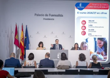 Castilla-La Mancha inicia el curso escolar con 876 docentes más, mejores condiciones laborales para el profesorado y una nueva bajada de ratios