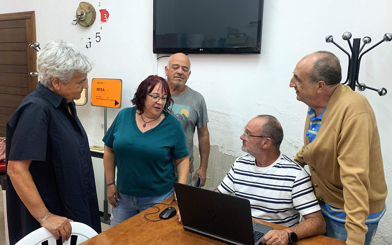 Cerca de 7.400 conquenses de 210 pueblos tramitan sus certificados oficiales sin salir de su municipio Cerca de 7.400 conquenses de 210 pueblos tramitan sus certificados oficiales sin salir de su municipio