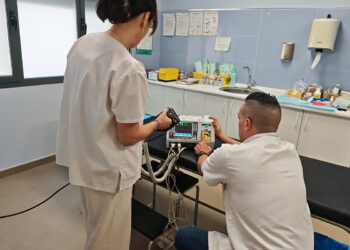 Cuenca instala conexión satélite y equipos cardiacos en más de cincuenta consultorios rurales