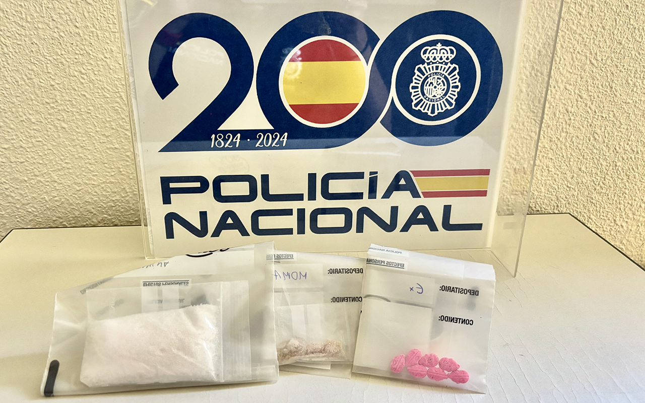 Detenido en Guadalajara tras ser interceptado en su coche con ketamina y pastillas de éxtasis Detenido en Guadalajara tras ser interceptado en su coche con ketamina y pastillas de éxtasis