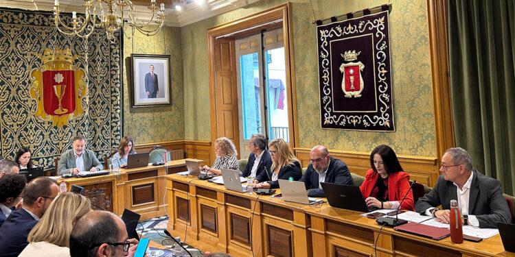 El Ayuntamiento de Cuenca aprueba de forma inicial el nuevo reglamento para modernizar la Policía Local El Ayuntamiento de Cuenca aprueba de forma inicial el nuevo reglamento para modernizar la Policía Local