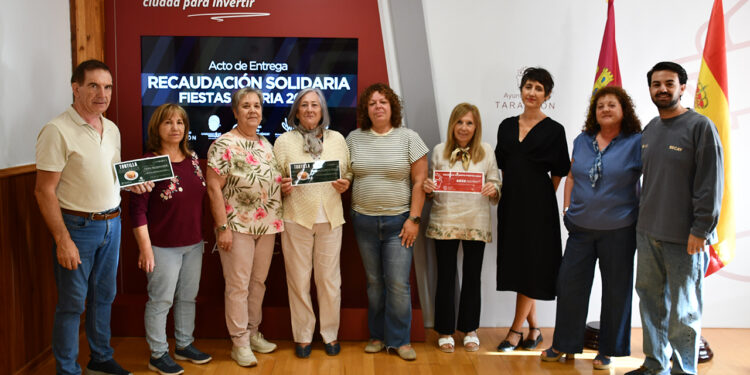 El Ayuntamiento de Tarancón entrega 2.787 euros recaudados en las actividades solidarias de las Fiestas Patronales El Ayuntamiento de Tarancón entrega 2.787 euros recaudados en las actividades solidarias de las Fiestas Patronales