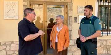El Cuartel de la Guardia Civil de Arcas alcanza el cien por cien de agentes y renueva su fachada