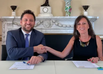 El Grupo de Ciudades Patrimonio de la Humanidad de España renueva la colaboración con el Ministerio de Cultura para coordinar actuaciones conjuntas El Grupo de Ciudades Patrimonio de la Humanidad de España renueva la colaboración con el Ministerio de Cultura para coordinar actuaciones conjuntas
