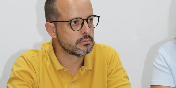 El PP acusa a Dolz de hundir los Presupuestos Participativos: «Anuncia mucho más de lo que gestiona» El PP acusa a Dolz de hundir los Presupuestos Participativos: «Anuncia mucho más de lo que gestiona»