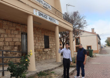 El PP denuncia que el gimnasio de Alcolea del Pinar sigue cerrado casi un año después de su inauguración oficial