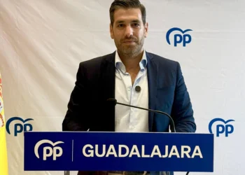El PP exige a Alberto Rojo que diga si está con Guadalajara y con España en la defensa de Ceuta o está con Pedro Sánchez