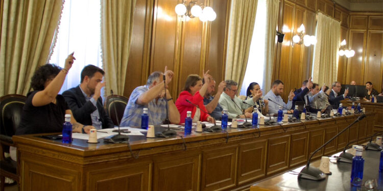 El PP logra la unanimidad de la Diputación de Cuenca para mejorar el abastecimiento de agua en la Alcarria y abre una declaración conjunta sobre Ceuta El PP logra la unanimidad de la Diputación de Cuenca para mejorar el abastecimiento de agua en la Alcarria y abre una declaración conjunta sobre Ceuta