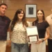 El alcalde de Cabanillas recibe a la estudiante cabanillera Lucía Salazar, mejor nota de la PAU de este año en Guadalajara