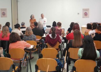 El campus de Cuenca celebra la quinta edición del curso de verano sobre arte textil contemporáneo