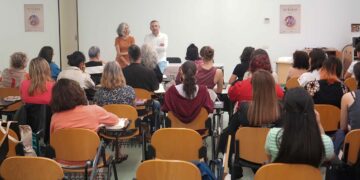 El campus de Cuenca celebra la quinta edición del curso de verano sobre arte textil contemporáneo