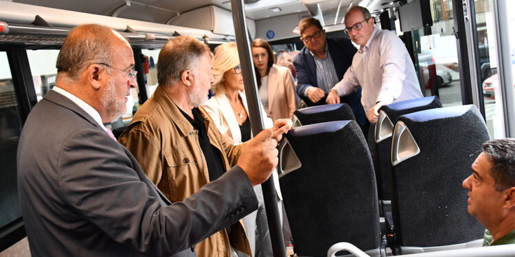 El nuevo autobús Astra conectará Villa Román y Villa Luz con el Hospital Universitario de Cuenca a partir del 5 de octubre El nuevo autobús Astra conectará Villa Román y Villa Luz con el Hospital Universitario de Cuenca a partir del 5 de octubre