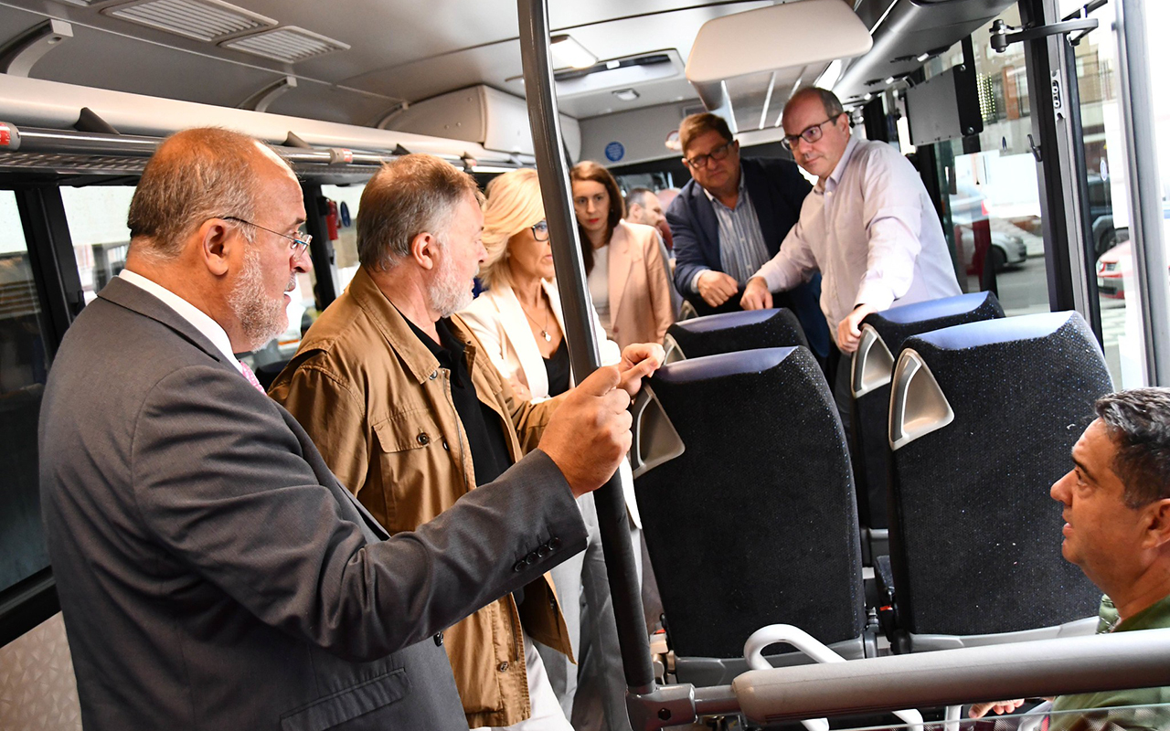 El nuevo autobús Astra conectará Villa Román y Villa Luz con el Hospital Universitario de Cuenca a partir del 5 de octubre El nuevo autobús Astra conectará Villa Román y Villa Luz con el Hospital Universitario de Cuenca a partir del 5 de octubre