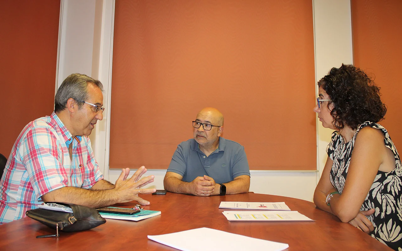 El nuevo concejal de Comercio de Cuenca abre el diálogo con la patronal del sector El nuevo concejal de Comercio de Cuenca abre el diálogo con la patronal del sector