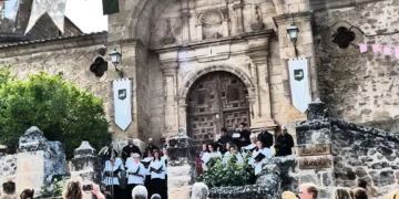 Gualda recrea la firma del Tratado de la Mesta de Alfonso X para reivindicar su legado histórico y ganadero