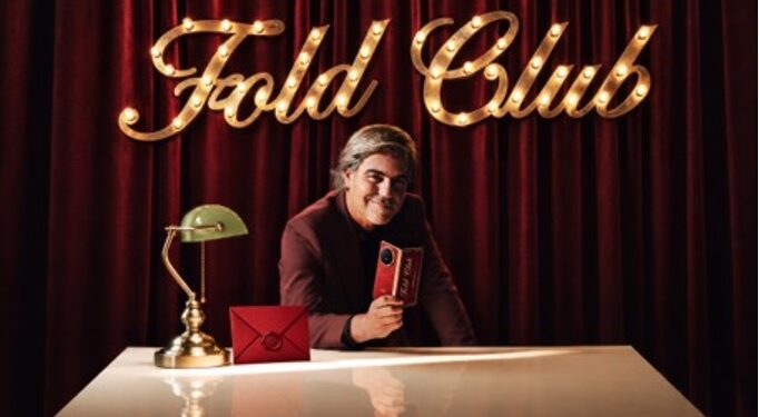 HONOR ficha a Ernesto Sevilla como presidente del Fold Club para poner a prueba el nuevo HONOR Magic V6 HONOR ficha a Ernesto Sevilla como presidente del Fold Club para poner a prueba el nuevo HONOR Magic V6