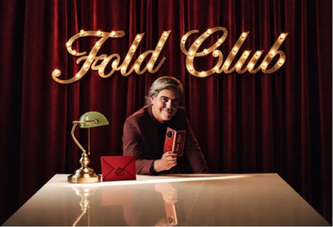 HONOR ficha a Ernesto Sevilla como presidente del Fold Club para poner a prueba el nuevo HONOR Magic V6 HONOR ficha a Ernesto Sevilla como presidente del Fold Club para poner a prueba el nuevo HONOR Magic V6