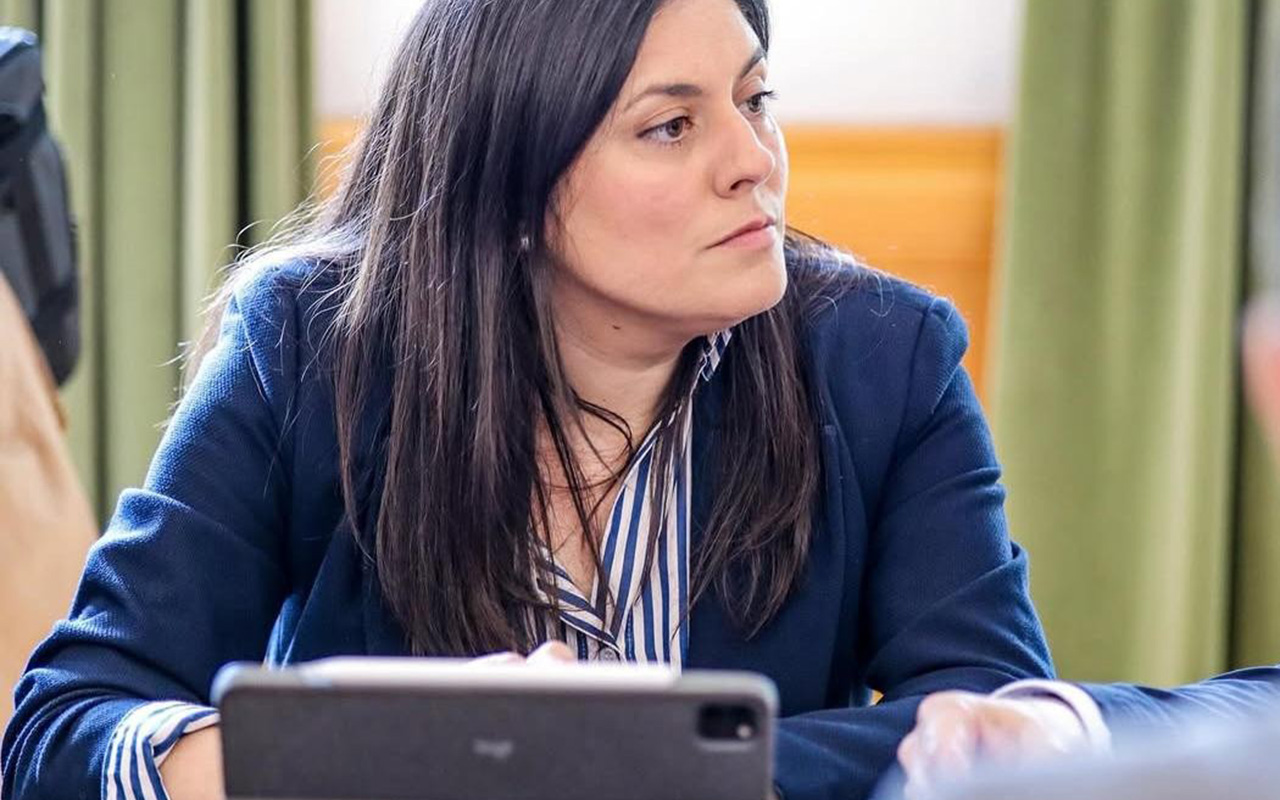 Jiménez critica el silencio de Dolz ante la concentración en defensa de Ceuta y España Jiménez critica el silencio de Dolz ante la concentración en defensa de Ceuta y España