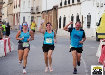 John Kurui y Paloma Serrano desafían los 35 grados y reinan en la Carrera Popular de Villares del Saz