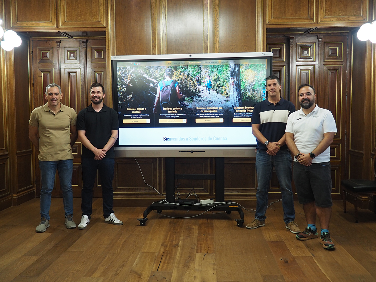 La Diputación renueva la web de Senderos de Cuenca con un catálogo interactivo por fauna y gestión directa de rutas La Diputación renueva la web de Senderos de Cuenca con un catálogo interactivo por fauna y gestión directa de rutas