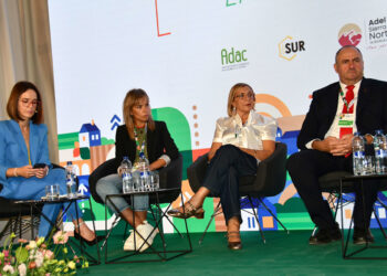 La Junta defiende financiación para LEADER, agua para el desarrollo de los pueblos y reconocer al habitante con vinculación La Junta defiende financiación para LEADER, agua para el desarrollo de los pueblos y reconocer al habitante con vinculación