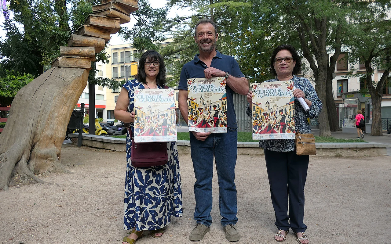 La Plaza Mayor de Guadalajara reúne a grupos de La Rioja y Georgia en su Festival Nacional de Folclore La Plaza Mayor de Guadalajara reúne a grupos de La Rioja y Georgia en su Festival Nacional de Folclore