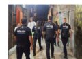 La Policía Local de Cuenca sorprende a un grafitero en la calle María Luisa Vallejo e interviene en 17 avisos nocturnos