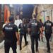 La Policía Local de Cuenca sorprende a un grafitero en la calle María Luisa Vallejo e interviene en 17 avisos nocturnos