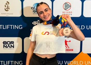 La alumna de la UCLM Celia Reoyos Villamor consigue tres bronces en el mundial universitario de halterofilia La alumna de la UCLM Celia Reoyos Villamor consigue tres bronces en el mundial universitario de halterofilia