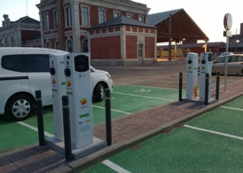 La estación de AVE Cuenca Fernando Zóbel estrena puntos de recarga para vehículos eléctricos