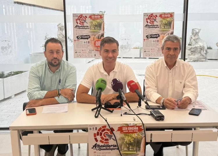 Las cuadrillas de albañilería construirán una rosa de los vientos para el mobiliario urbano de Guadalajara