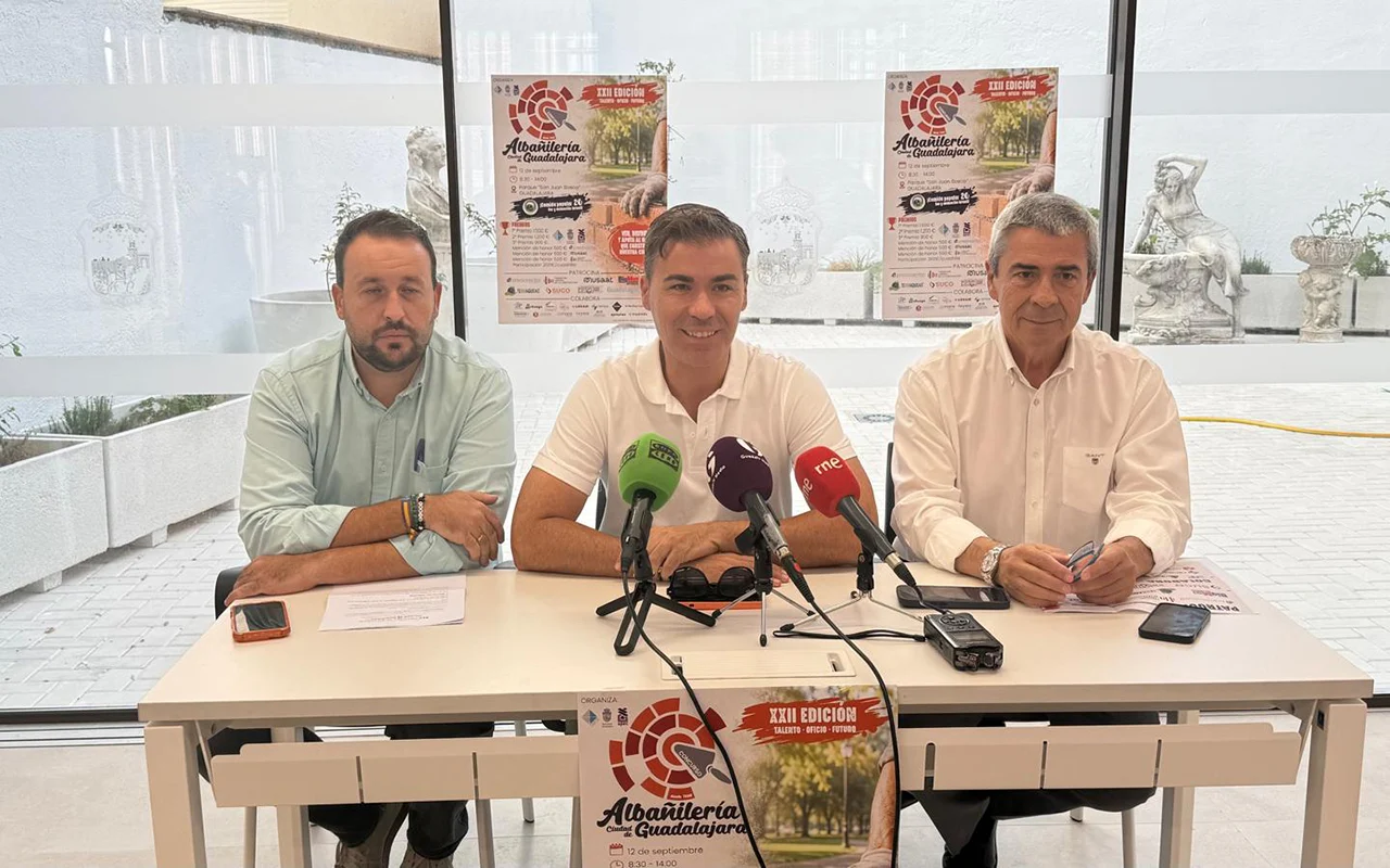 Las cuadrillas de albañilería construirán una rosa de los vientos para el mobiliario urbano de Guadalajara Las cuadrillas de albañilería construirán una rosa de los vientos para el mobiliario urbano de Guadalajara