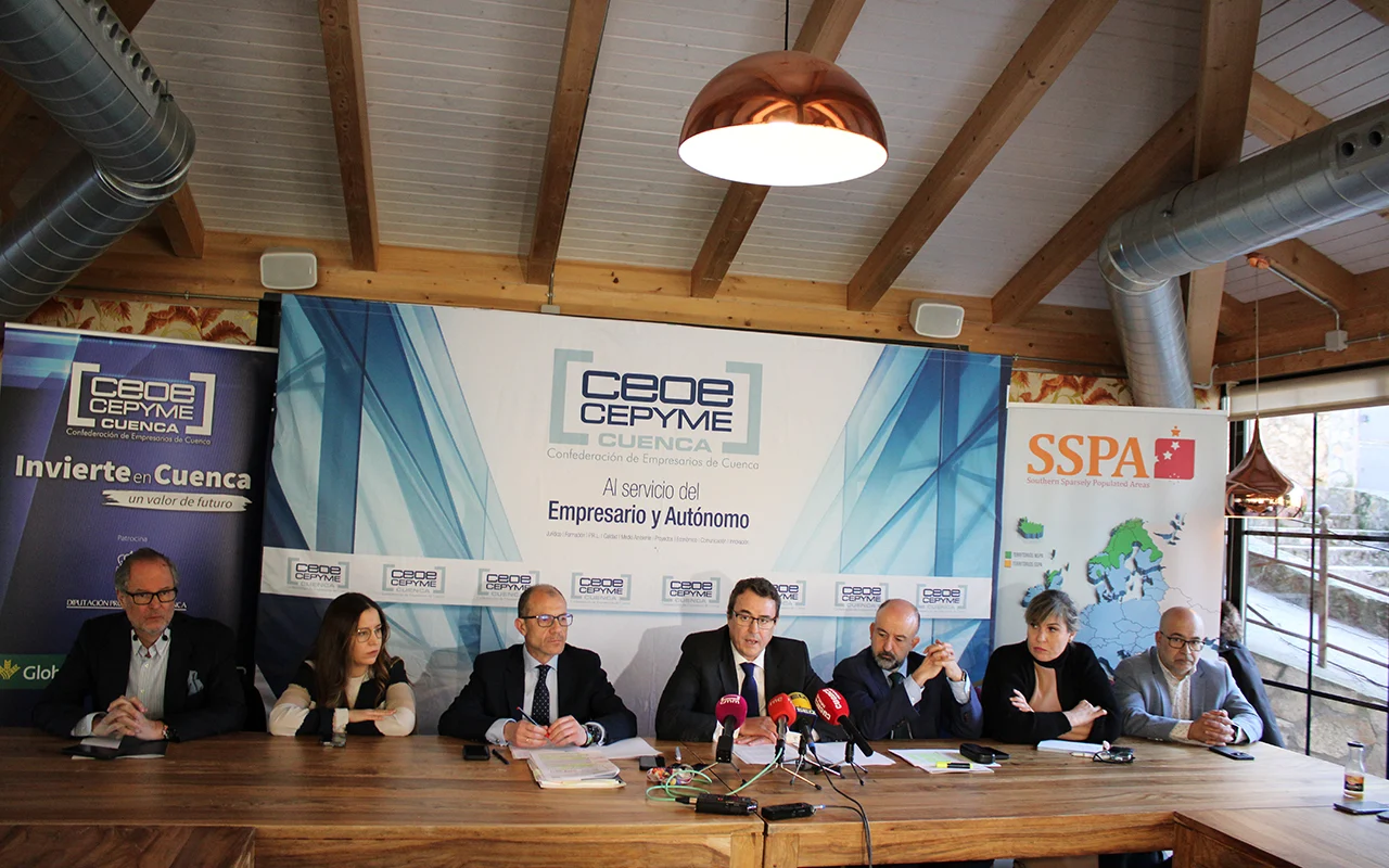Las empresas de Cuenca exigen frenar la subida de cotizaciones ante el riesgo de asfixiar la contratación Las empresas de Cuenca exigen frenar la subida de cotizaciones ante el riesgo de asfixiar la contratación