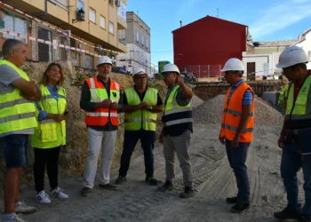 Las obras de refuerzo y rehabilitación del muro de Ramiro de Maeztu superan el 50 por ciento de ejecución