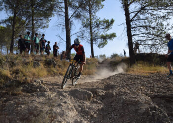 Lola Castellote y Xavier Calaf imponen su ley en los senderos de la capital en el Gran Premio BTT Rujamar