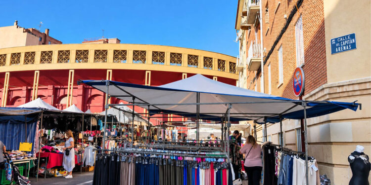 Los dos próximos sábados el mercadillo de Guadalajara se traslada a las inmediaciones de la Plaza de Toros Los dos próximos sábados el mercadillo de Guadalajara se traslada a las inmediaciones de la Plaza de Toros