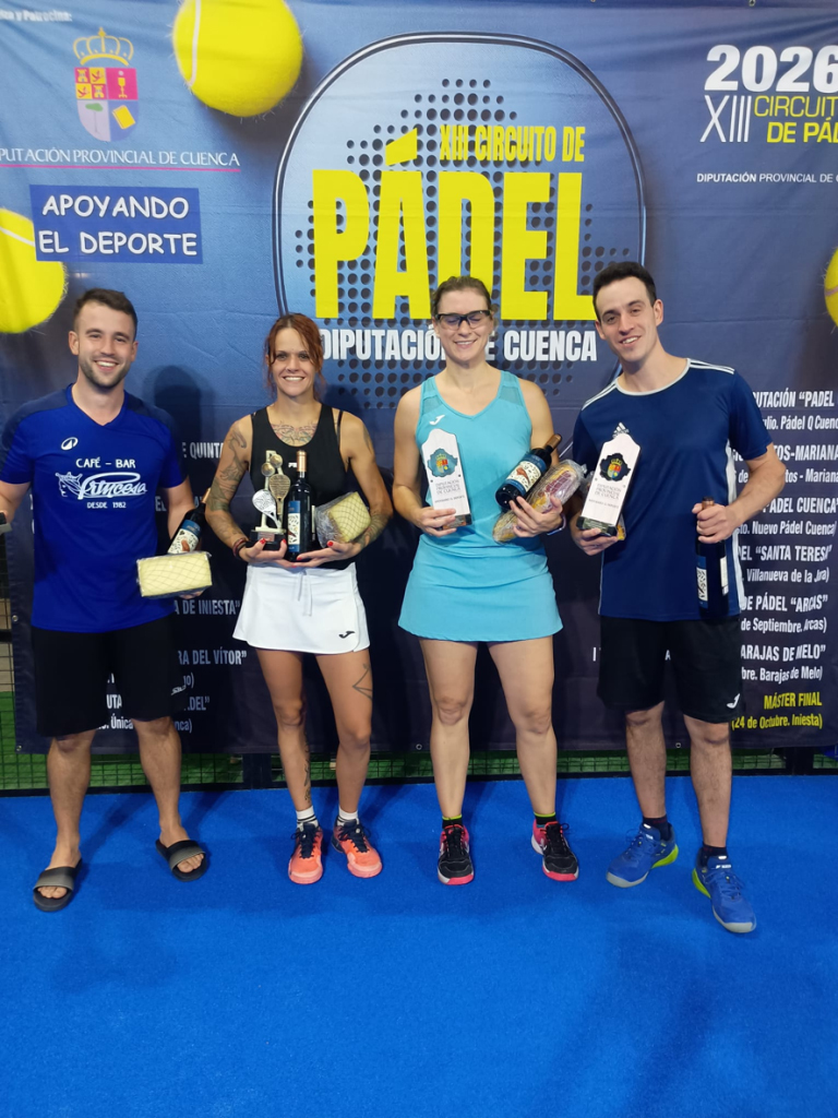 Los hermanos Pérez-Moneo y Carlos Martínez dominan el torneo de pádel de Arcas del circuito provincial Los hermanos Pérez-Moneo y Carlos Martínez dominan el torneo de pádel de Arcas del circuito provincial