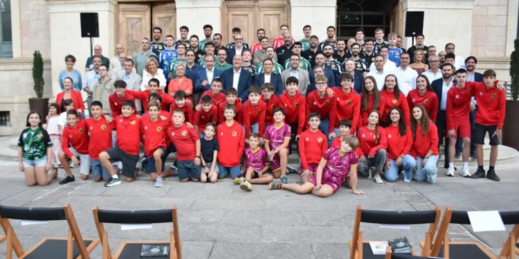 Martínez Chana renueva el compromiso de la Diputación con el Rebi Cuenca y destaca que es patrimonio de todos los conquenses Martínez Chana renueva el compromiso de la Diputación con el Rebi Cuenca y destaca que es patrimonio de todos los conquenses
