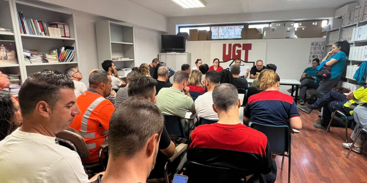 Más de 45.000 trabajadores de la logística en Guadalajara convocados a una huelga de seis días por el bloqueo del convenio
