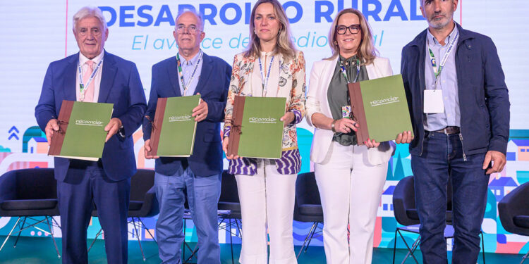 Molina de Aragón y el Alto Tajo exigen en Sigüenza un Estatuto del Pequeño Municipio y blindar las ayudas fiscales frente a la despoblación Molina de Aragón y el Alto Tajo exigen en Sigüenza un Estatuto del Pequeño Municipio y blindar las ayudas fiscales frente a la despoblación