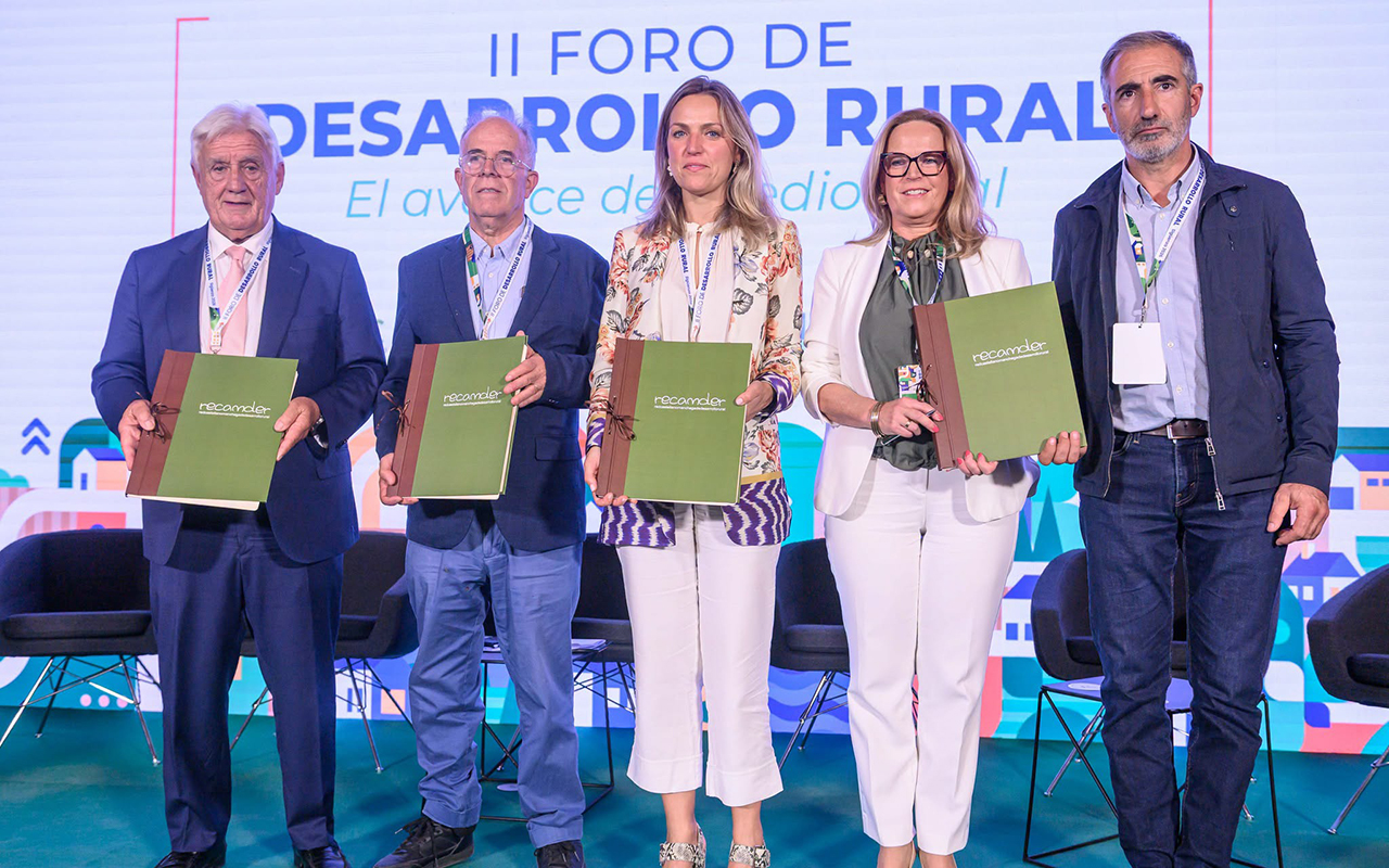 Molina de Aragón y el Alto Tajo exigen en Sigüenza un Estatuto del Pequeño Municipio y blindar las ayudas fiscales frente a la despoblación Molina de Aragón y el Alto Tajo exigen en Sigüenza un Estatuto del Pequeño Municipio y blindar las ayudas fiscales frente a la despoblación