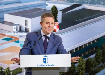 Page anuncia 23 millones de euros más para climatización de centros y 1.000 nuevos profesionales para la inclusión educativa