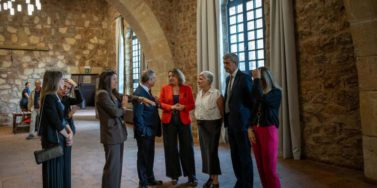Page anuncia una partida de 17,5 millones de euros para formación dual y para la creación de pequeñas empresas Page anuncia una partida de 17,5 millones de euros para formación dual y para la creación de pequeñas empresas