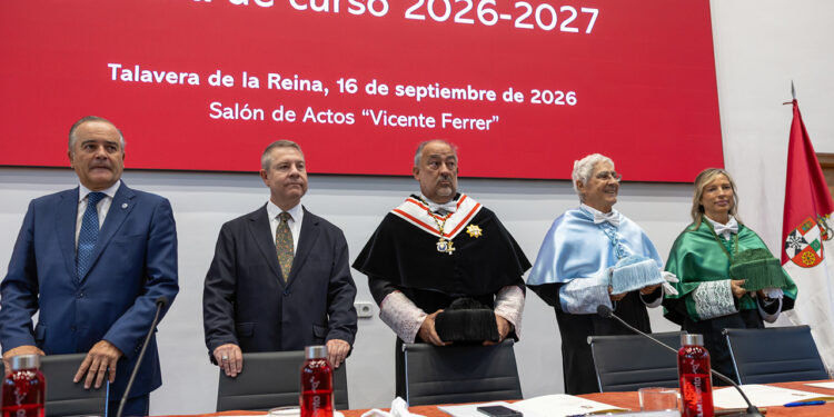 Page avanza un aumento del 30% en el nuevo Contrato- Programa para la UCLM, que alcanzará los 1.300 millones de euros Page avanza un aumento del 30% en el nuevo Contrato- Programa para la UCLM, que alcanzará los 1.300 millones de euros