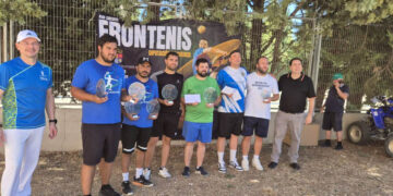 Samuel Carrasco y Diego López ganan en Huete y sellan el billete a la final provincial de frontenis