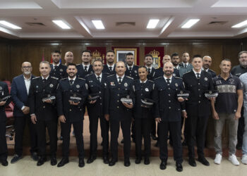 Toman posesión como funcionarios los diez nuevos agentes de la Policía Local de Azuqueca